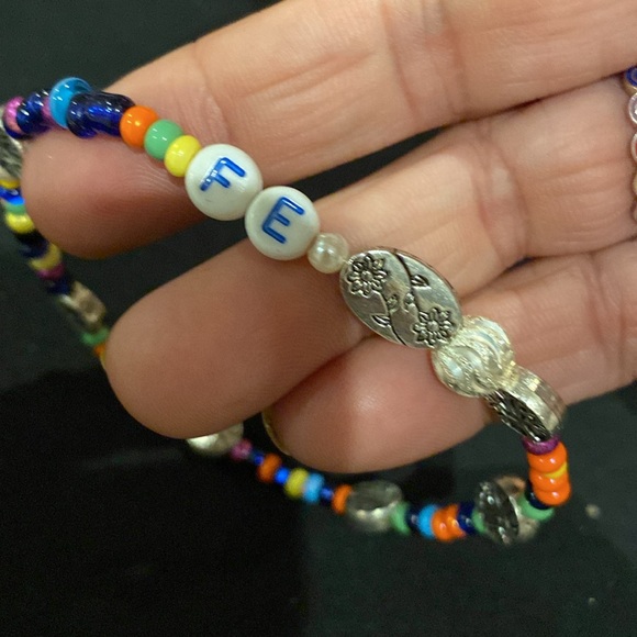 All sizes - Picture 4 of 5